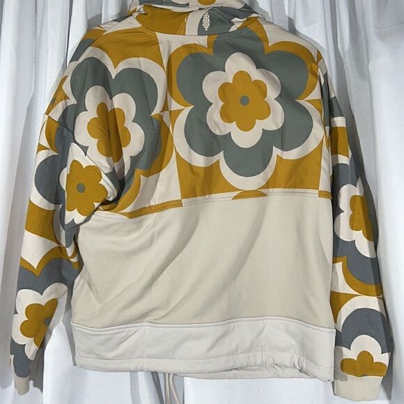 FREE PEOPLE MOVEMENT DAYBREAK SWEAT JACKET NEW SMALL STONE MANGO PULLOVER - Picture 6 of 8